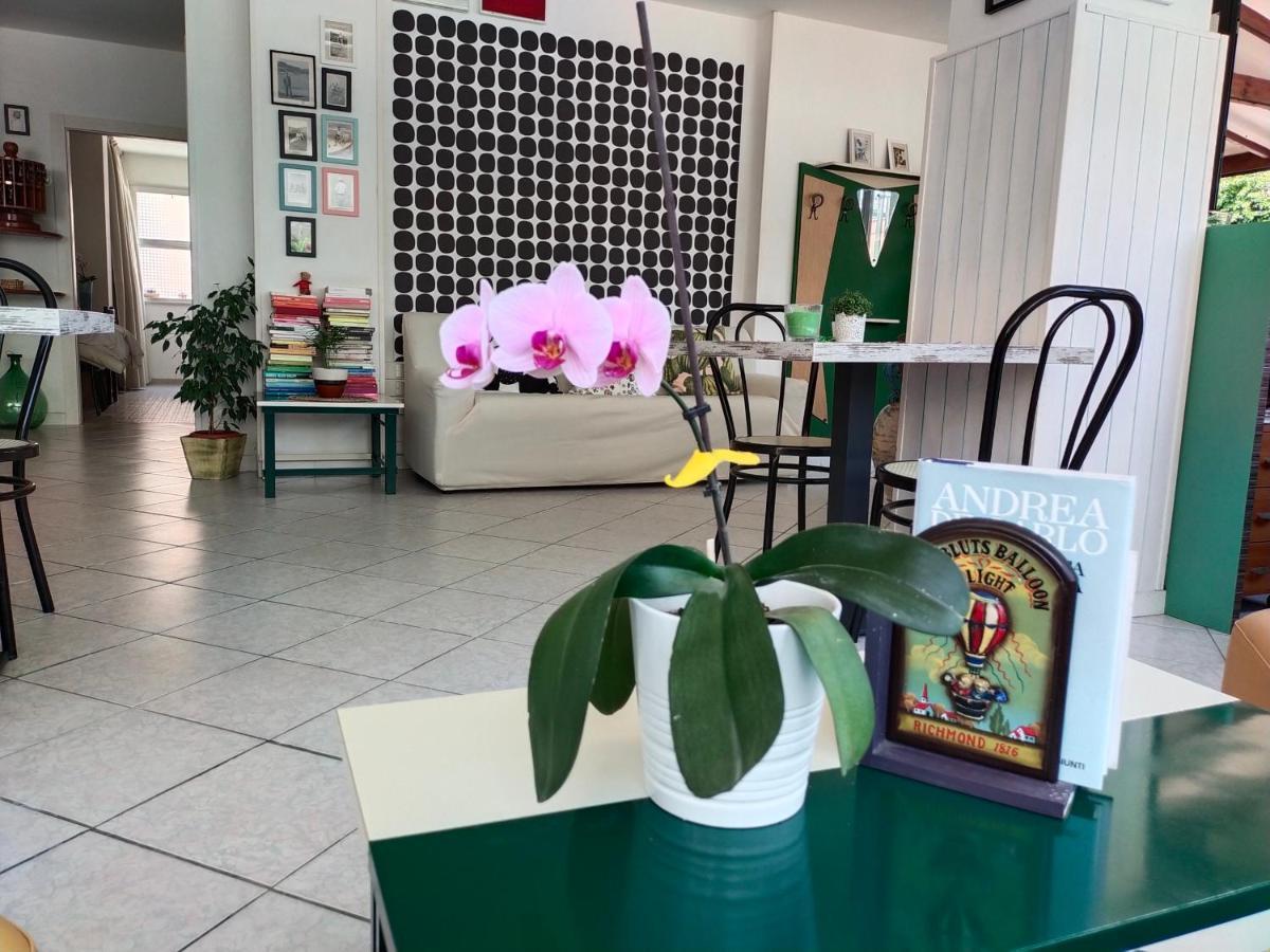 Hotel Goldene Rose Rimini Kültér fotó